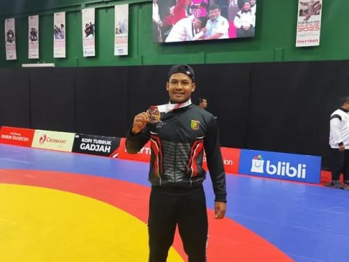 Hadi Prayitno meraih medali perunggu Sport Sambo -79 kg di PON Beladiri 2025 setelah menang 8–0